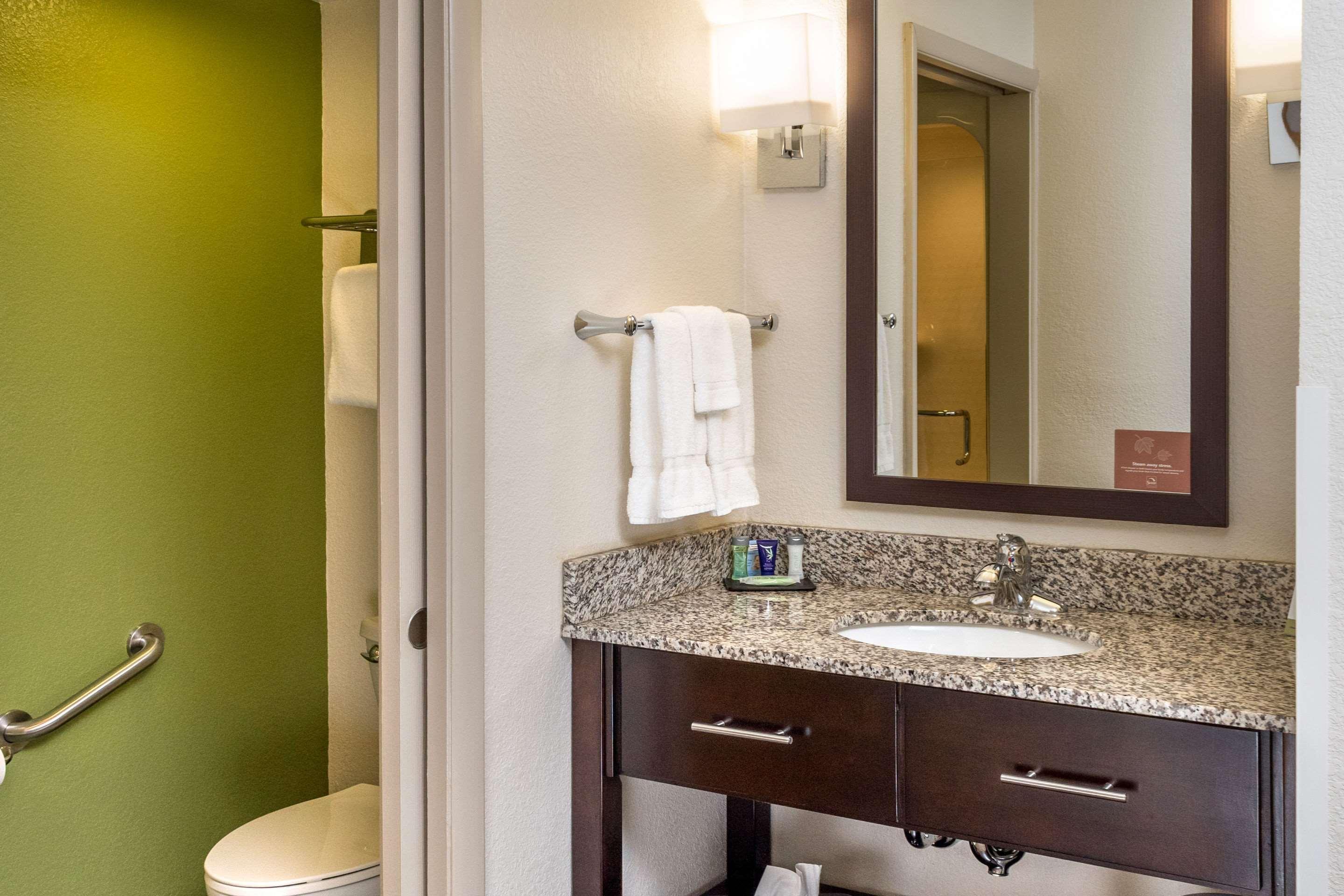 Sleep Inn & Suites Cross Lanes - South Charleston Экстерьер фото