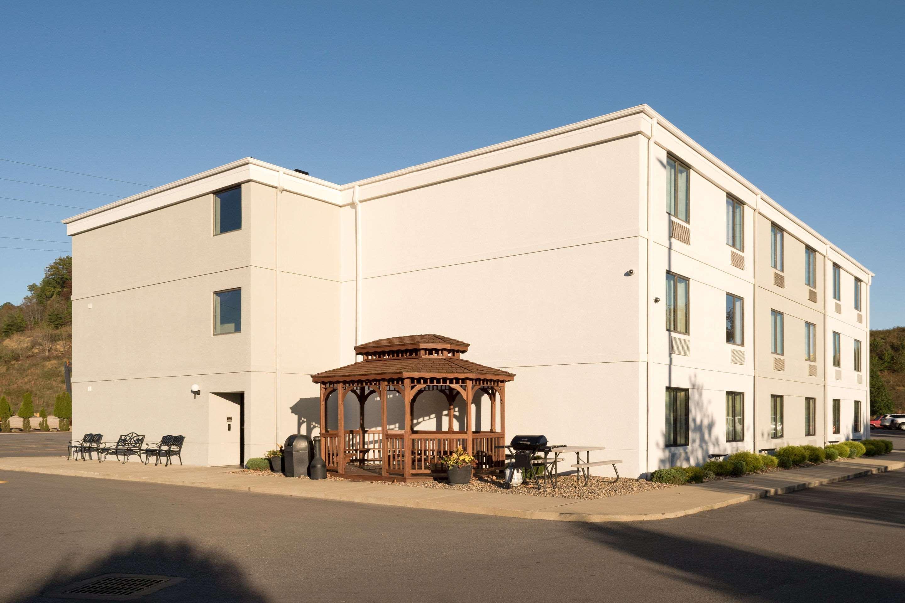 Sleep Inn & Suites Cross Lanes - South Charleston Экстерьер фото